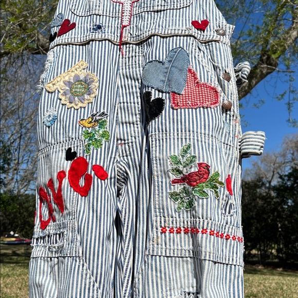 Striped Overalls with Embroidered Patches - Picture 8 of 11